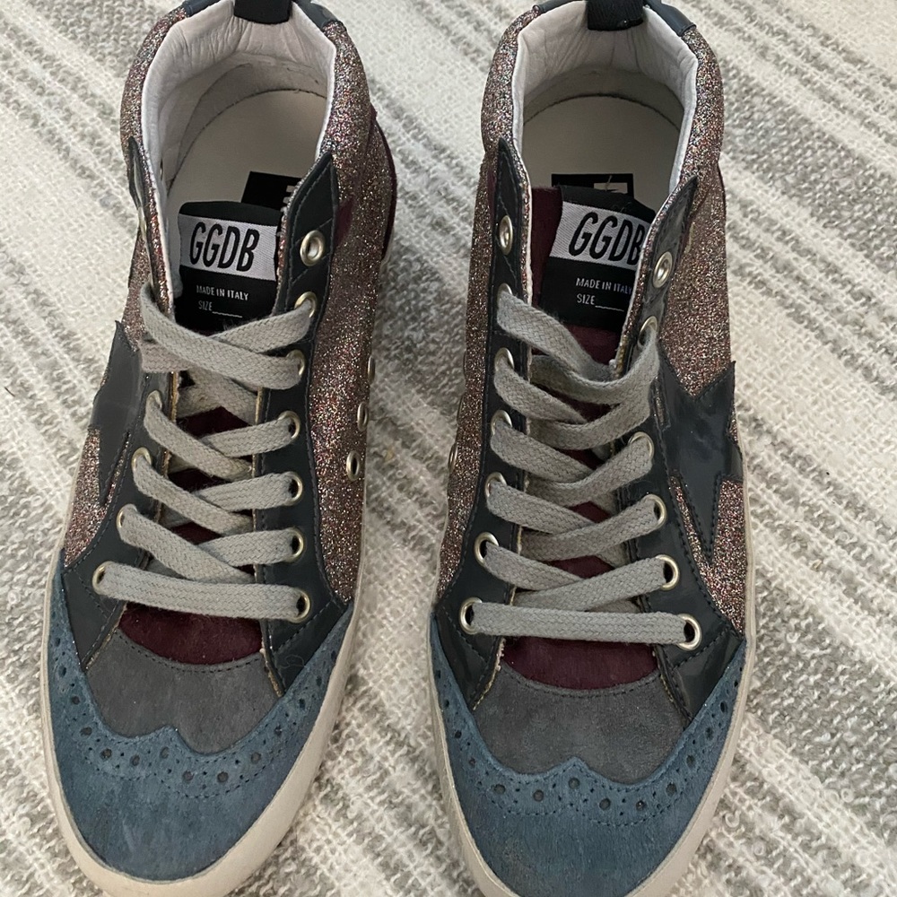 GGDB MID/STAR Sneakers